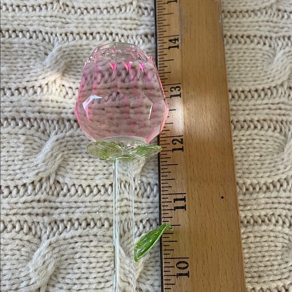 13.25” glass single stem rose w/ leaves.  Clear pink and green no chips/cracks
